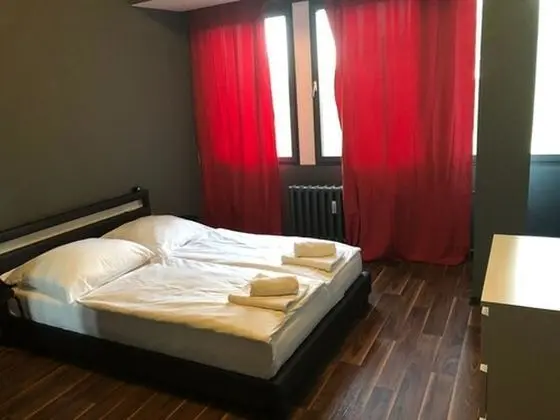 Tek Büyük Yataklı Oda, Sigara İçilmez, Bahçe Manzaralı