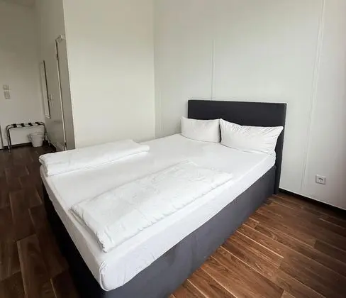 Tek Büyük Yataklı Oda, Sigara İçilmez, Bahçe Manzaralı