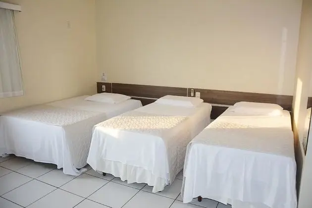 Üç Kişilik Oda