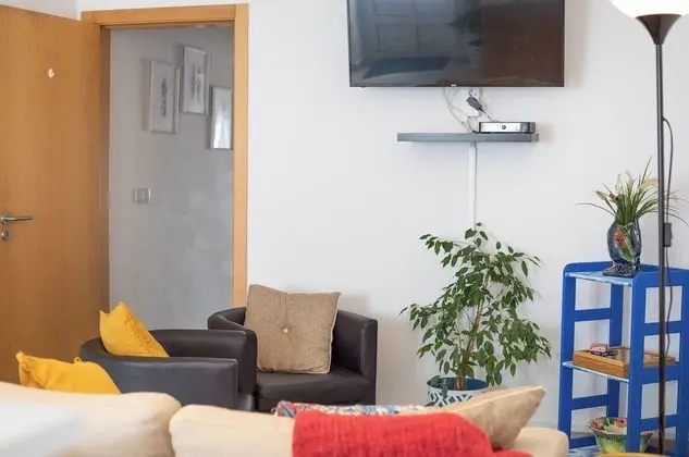 Traditional Tek Büyük Yataklı Oda