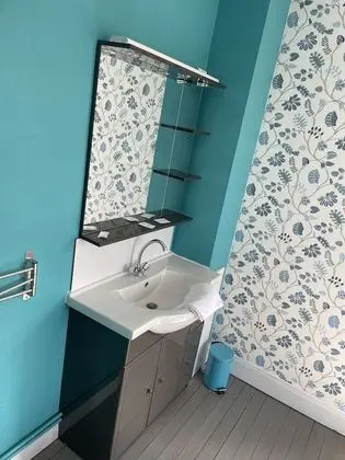 Basic Tek Büyük veya İki Ayrı Yataklı Oda