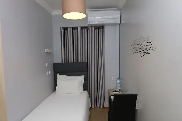 Tek Kişilik Oda, Ortak Banyo