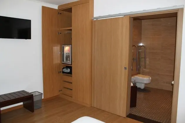 Superior Tek Büyük veya İki Ayrı Yataklı Oda, Engellilere Uygun