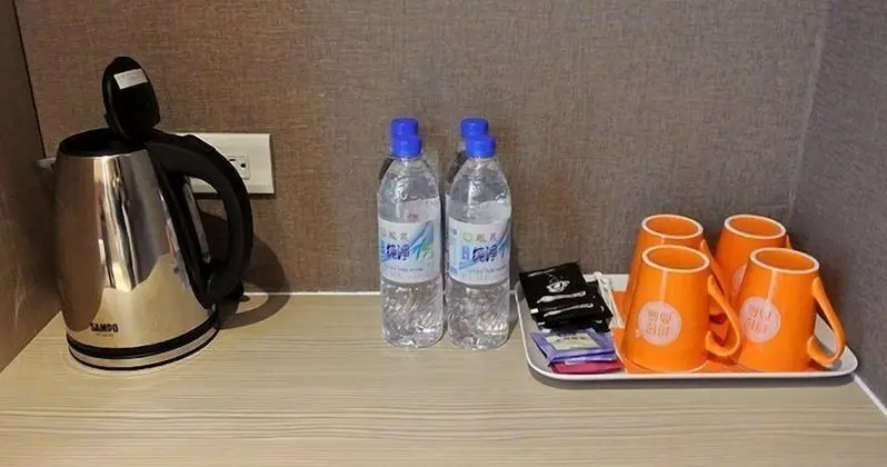 Business Tek Büyük Yataklı Oda