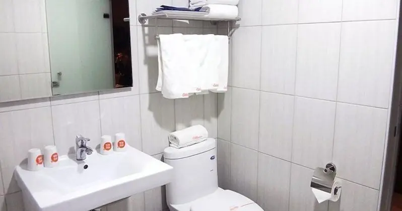 Business Tek Büyük Yataklı Oda