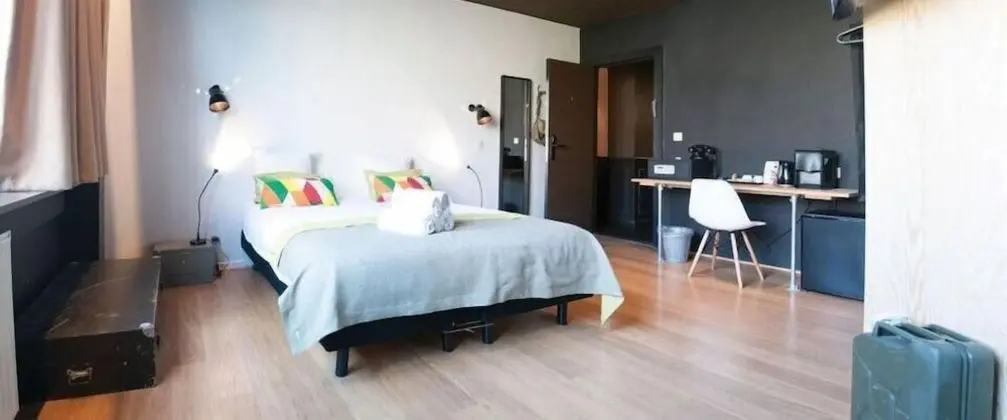 Economy Tek Büyük Yataklı Oda