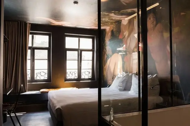 Deluxe Tek Büyük Yataklı Oda