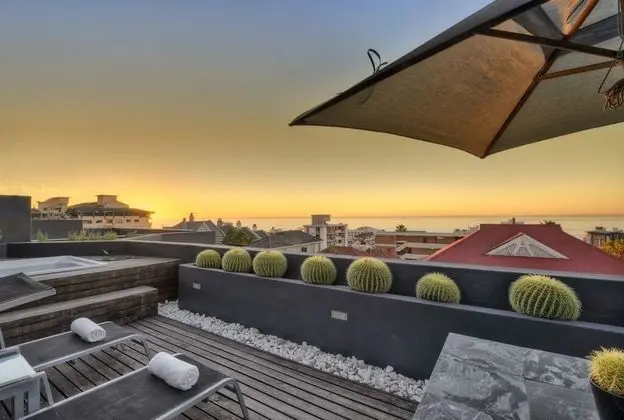 Süit, Balkon, Deniz Manzaralı