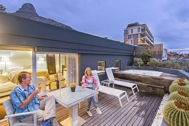 Süit, Balkon, Deniz Manzaralı