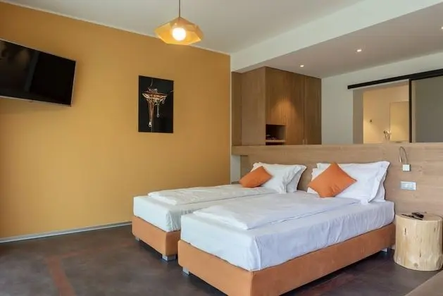 Deluxe Üç Kişilik Oda, Birden Çok Yatak