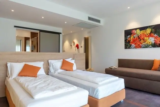 Deluxe Üç Kişilik Oda, Birden Çok Yatak