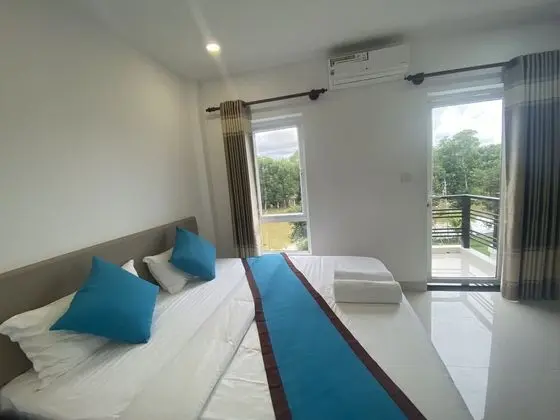 Standard Tek Büyük Yataklı Oda, Göl Manzaralı
