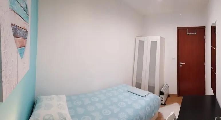 Tek Kişilik Oda, Ortak Banyo (1)