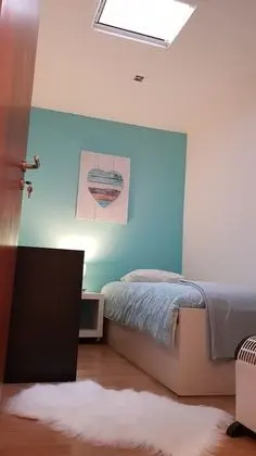 Tek Kişilik Oda, Ortak Banyo (1)