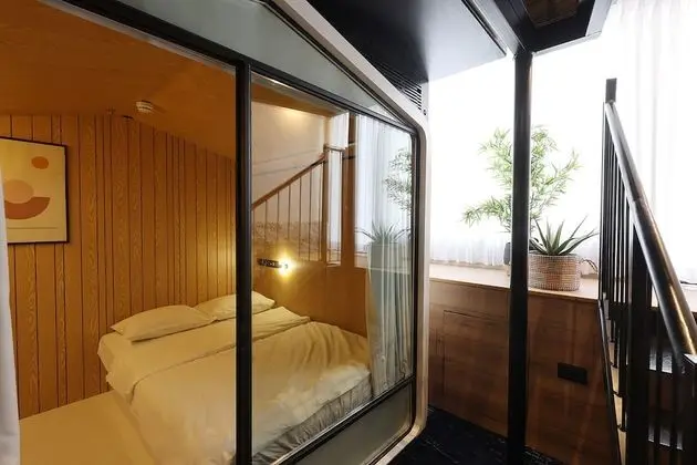 O Comfy (Double Tall Accessible)