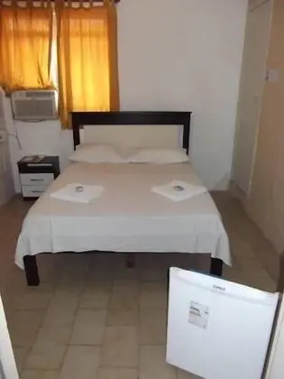 Tek Büyük Yataklı Oda, 2 Tek Kişilik Yatak