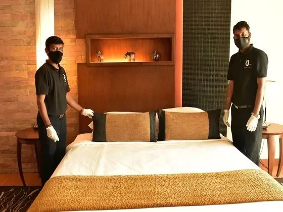 Suite with Bathtub, 2 way Airport Transfer & Fruit Platter