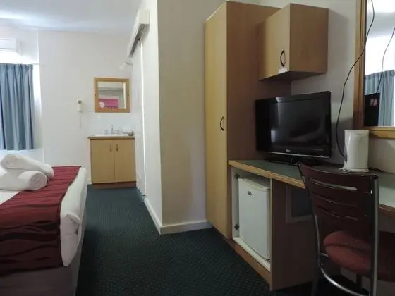 Süit, Banyolu/Duşlu (Motel)