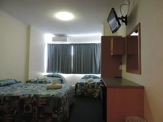 Süit, Ortak Banyo (Hotel)