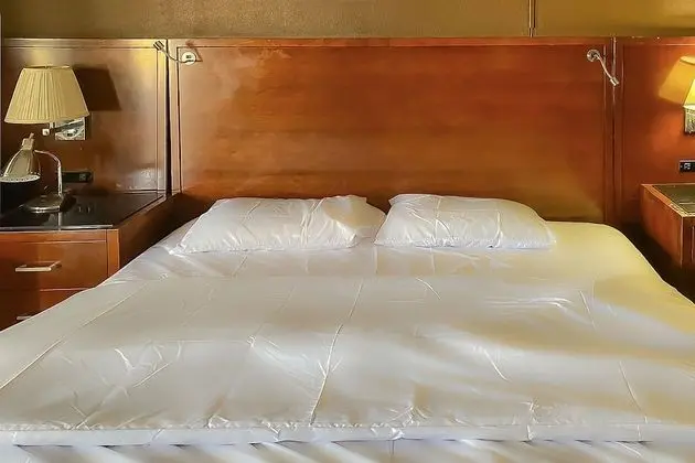 Oda, 1 En Büyük (King) Boy Yatak, Sigara İçilebilir