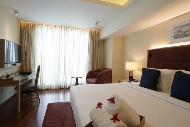 Luxury Süit, Sigara İçilmez, Havuz Manzaralı