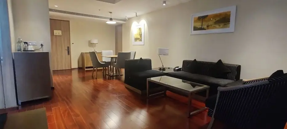 Luxury Süit, Sigara İçilmez, Havuz Manzaralı