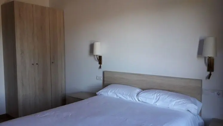 Comfort Tek Büyük Yataklı Oda, Engellilere Uygun, Dağ Manzaralı (LAMPAZA)