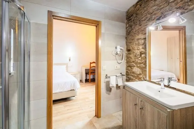 Comfort Tek Büyük Yataklı Oda, Engellilere Uygun, Dağ Manzaralı (LAMPAZA)