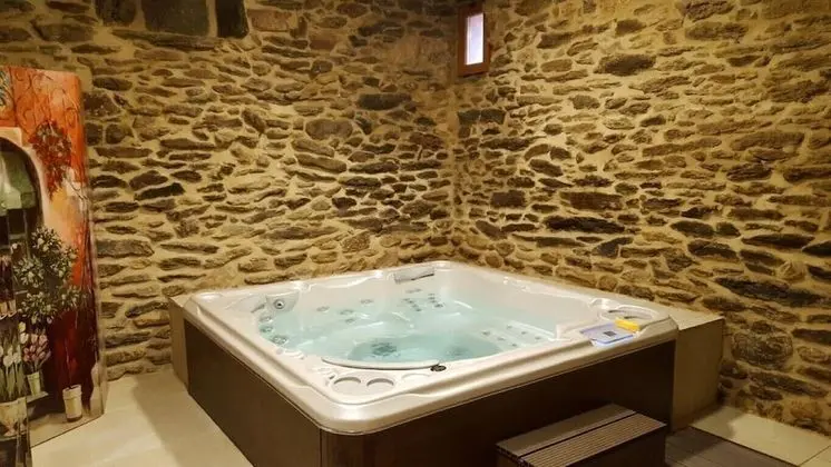 Comfort Tek Büyük Yataklı Oda, Engellilere Uygun, Dağ Manzaralı (LAMPAZA)