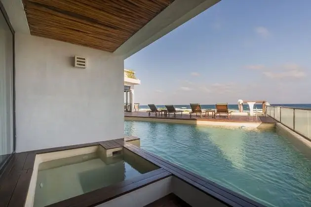 Deluxe Honeymoon Suite Ocean View with Balcony and Plunge Pool