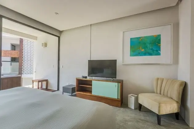 Deluxe Room Pool View with Balcony and Plunge Pool