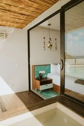 Deluxe Suite Oceanfront with Balcony and Plunge Pool