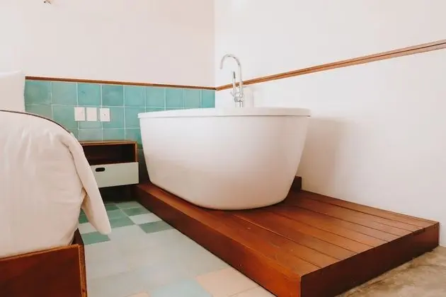 Deluxe Suite Oceanfront with Balcony and Plunge Pool