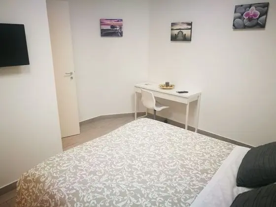 Deluxe Tek Büyük Yataklı Oda, Penceresiz (Ensuite)