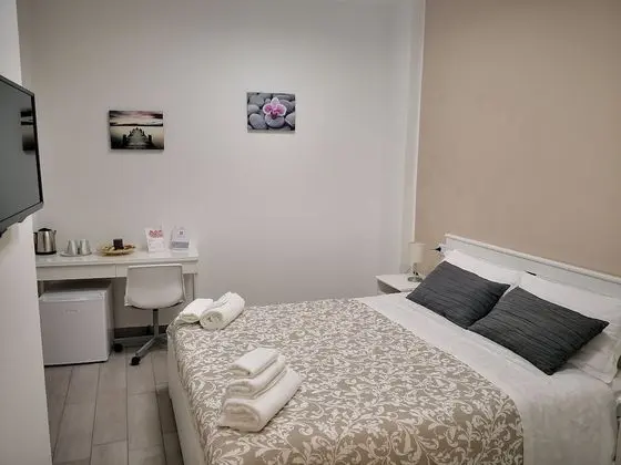 Deluxe Tek Büyük Yataklı Oda, Penceresiz (Ensuite)