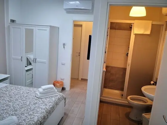 Deluxe Tek Büyük Yataklı Oda, Penceresiz (Ensuite)