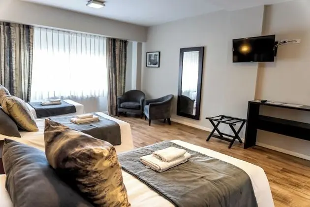 Standard Üç Kişilik Oda