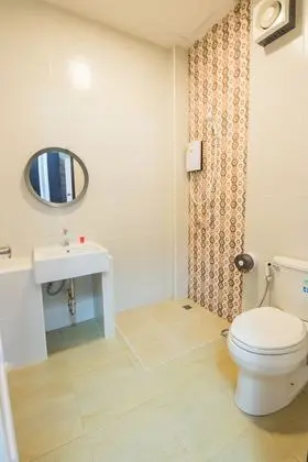 Deluxe Tek Büyük veya İki Ayrı Yataklı Oda, Sigara İçilmez, Bahçe Manzaralı