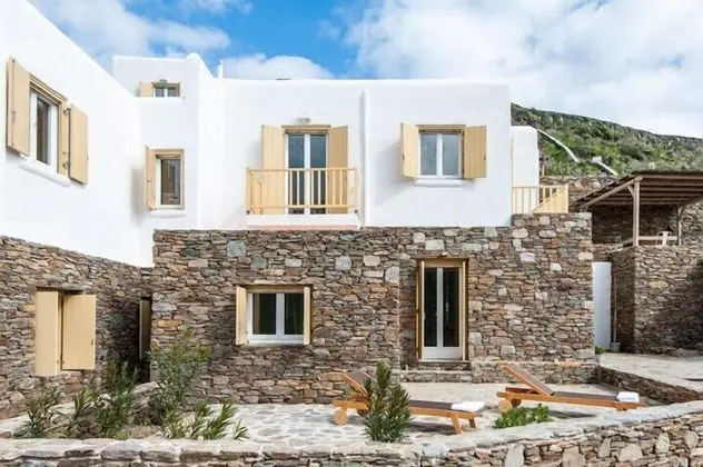 Traditional Villa (Ocean II)