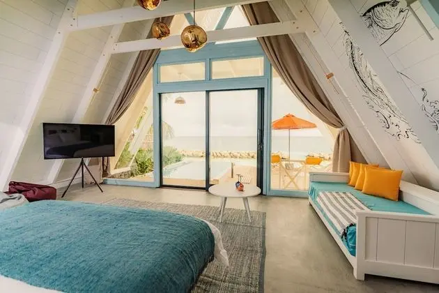Bodu Haruge Beach Villa with Private Pool