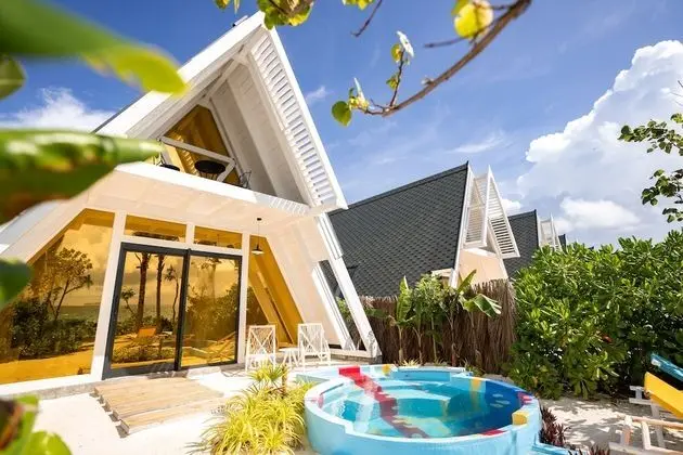 Haruge Beach Villa with private Pool