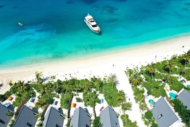 Haruge Beach Villa with private Pool