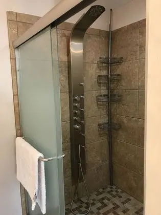 Romantic Çatı Katı (Loft), 1 En Büyük (King) Boy Yatak, Jakuzi, Avlu Manzaralı