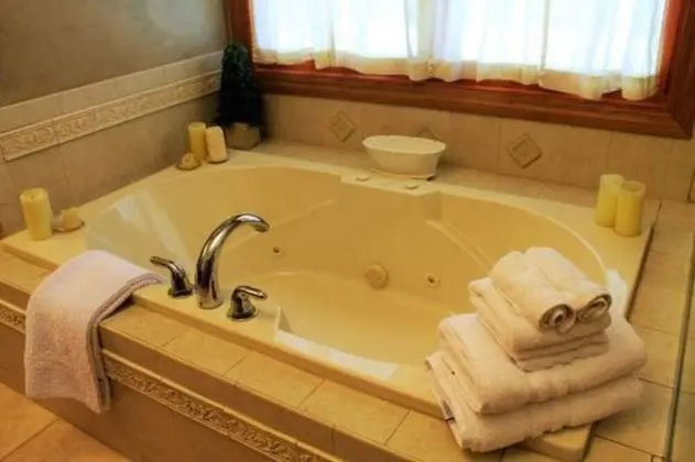 Romantic Süit, 1 En Büyük (King) Boy Yatak, Özel Banyo, Avlu Manzaralı