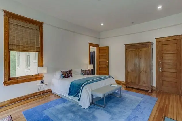 Luxury Tek Büyük Yataklı Oda
