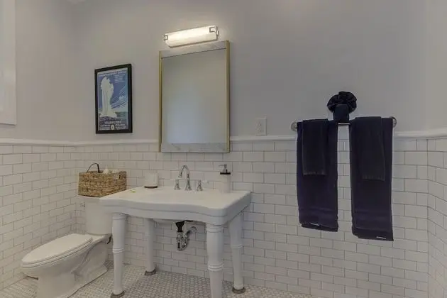 Luxury Tek Büyük Yataklı Oda