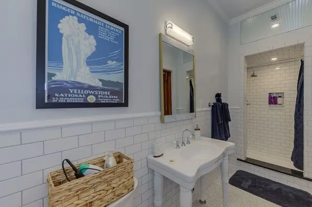 Luxury Tek Büyük Yataklı Oda