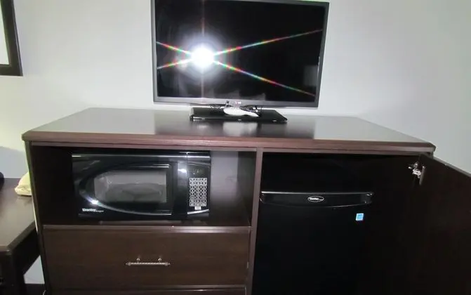 Standard Oda, 2 Büyük (Queen) Boy Yatak, Engellilere Uygun, Sigara İçilmez