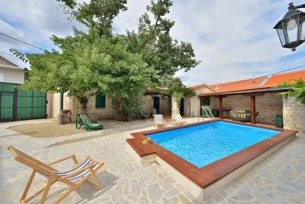 Villa, Sigara İçilebilir