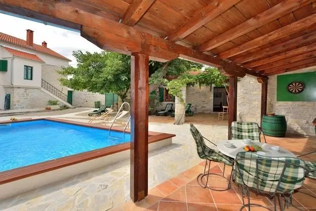 Villa, Sigara İçilebilir